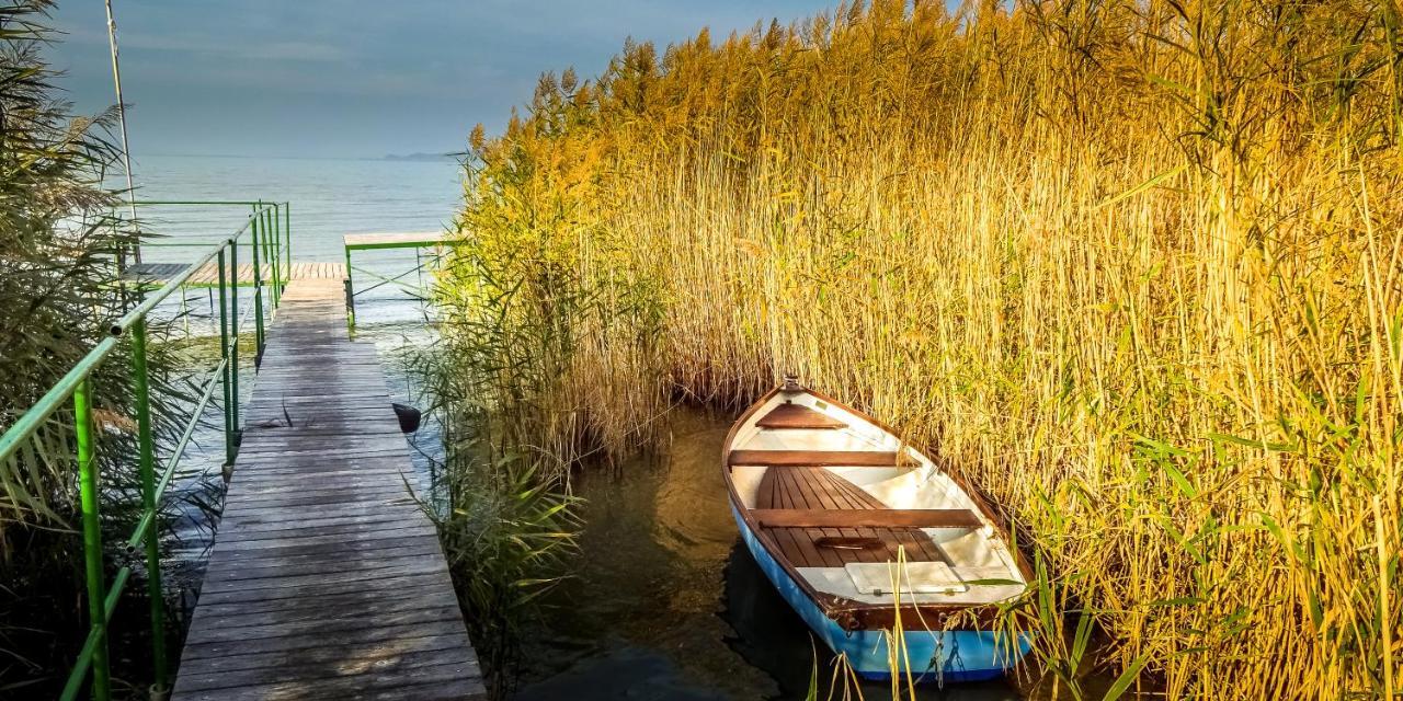 Komfort Home Bursport Bt. Haz Balatonfenyves Exterior photo